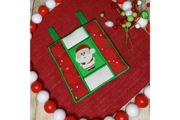 Santa Hanging Quilt Piece for Christmas Content